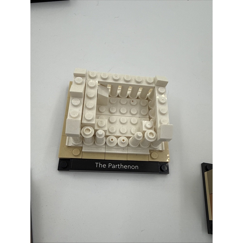 LEGO ARCHITECTURE: World of Wonders (40585) VIP Exclusive Missing A Few Pieces - Picture 4 of 9